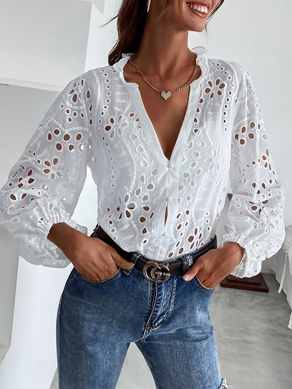 Roselina – Geborduurde blouse