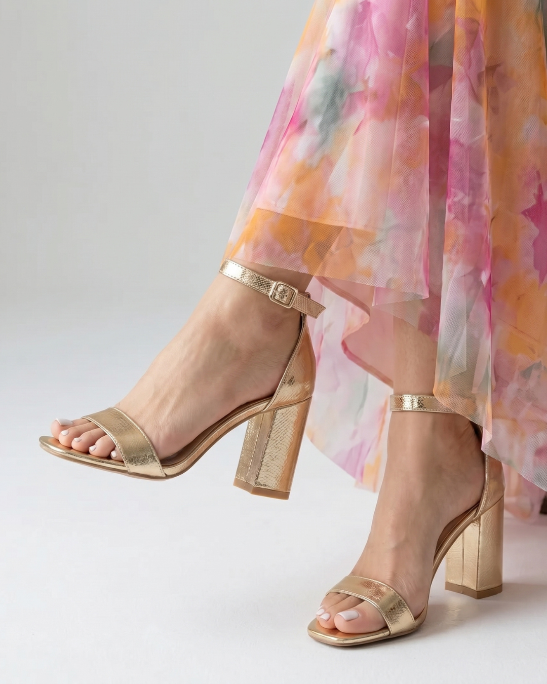 Calista | Metallic sandalen met enkelbandje en blokhak