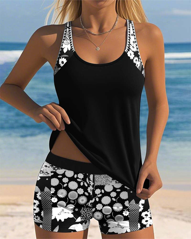 SABRINA | Tweedelig Badpak met Comfortabele Pasvorm en Bloemig Strandstijl