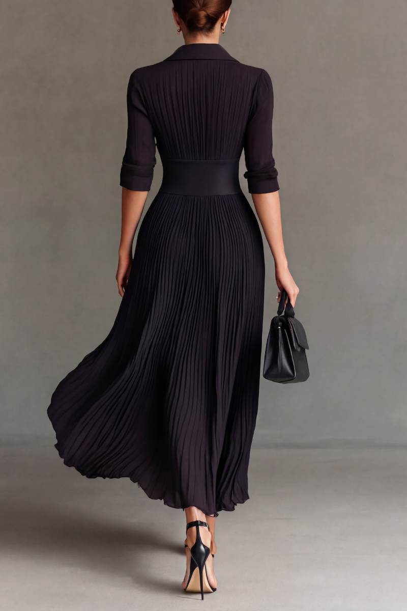 Elvira | Lange geplooide jurk met revers en hoge taille