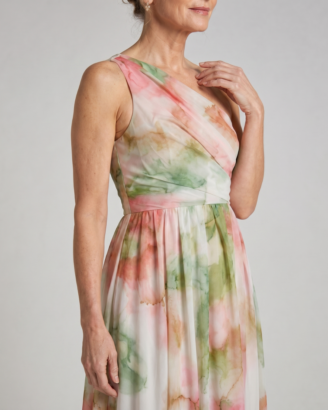 Olene | One-shoulder vloeiende maxi-jurk