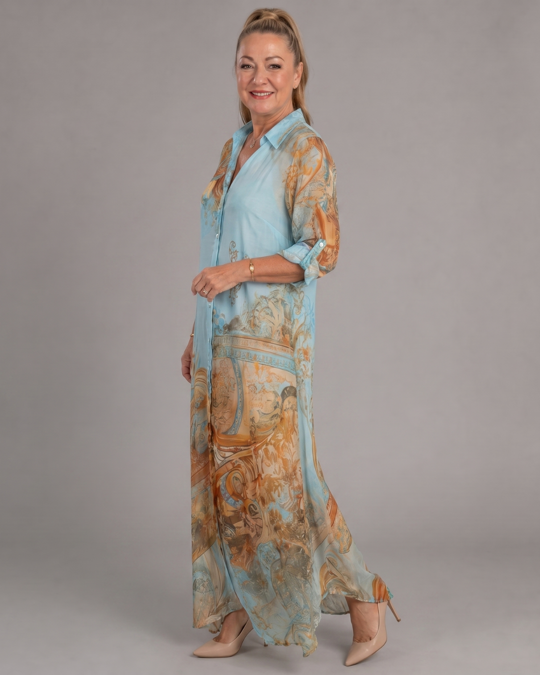 Azmira | Lange Jurk met Barokprint en Knoopsluiting