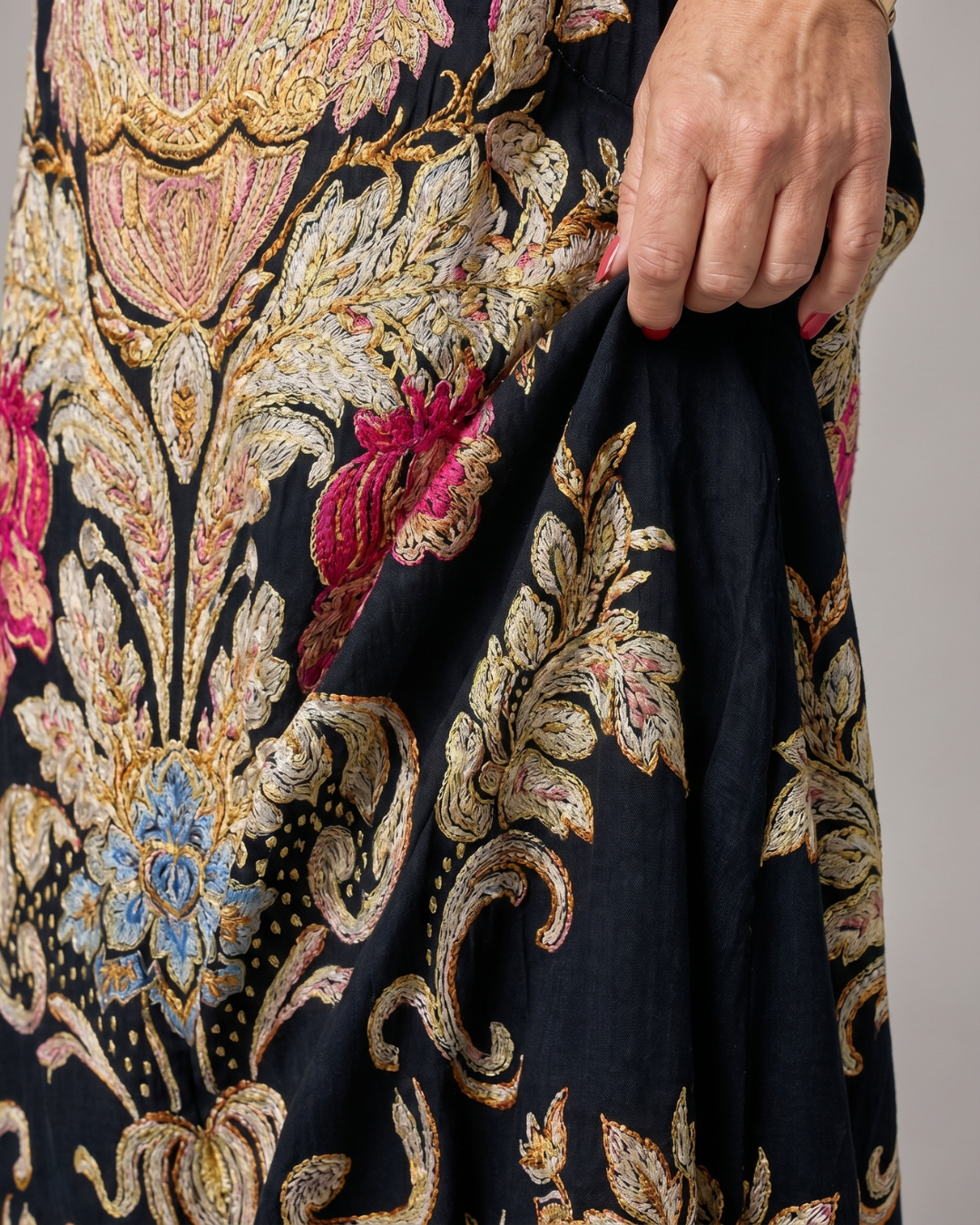 Evarose | Midi-jurk met sierlijke vintage print en driekwartmouw