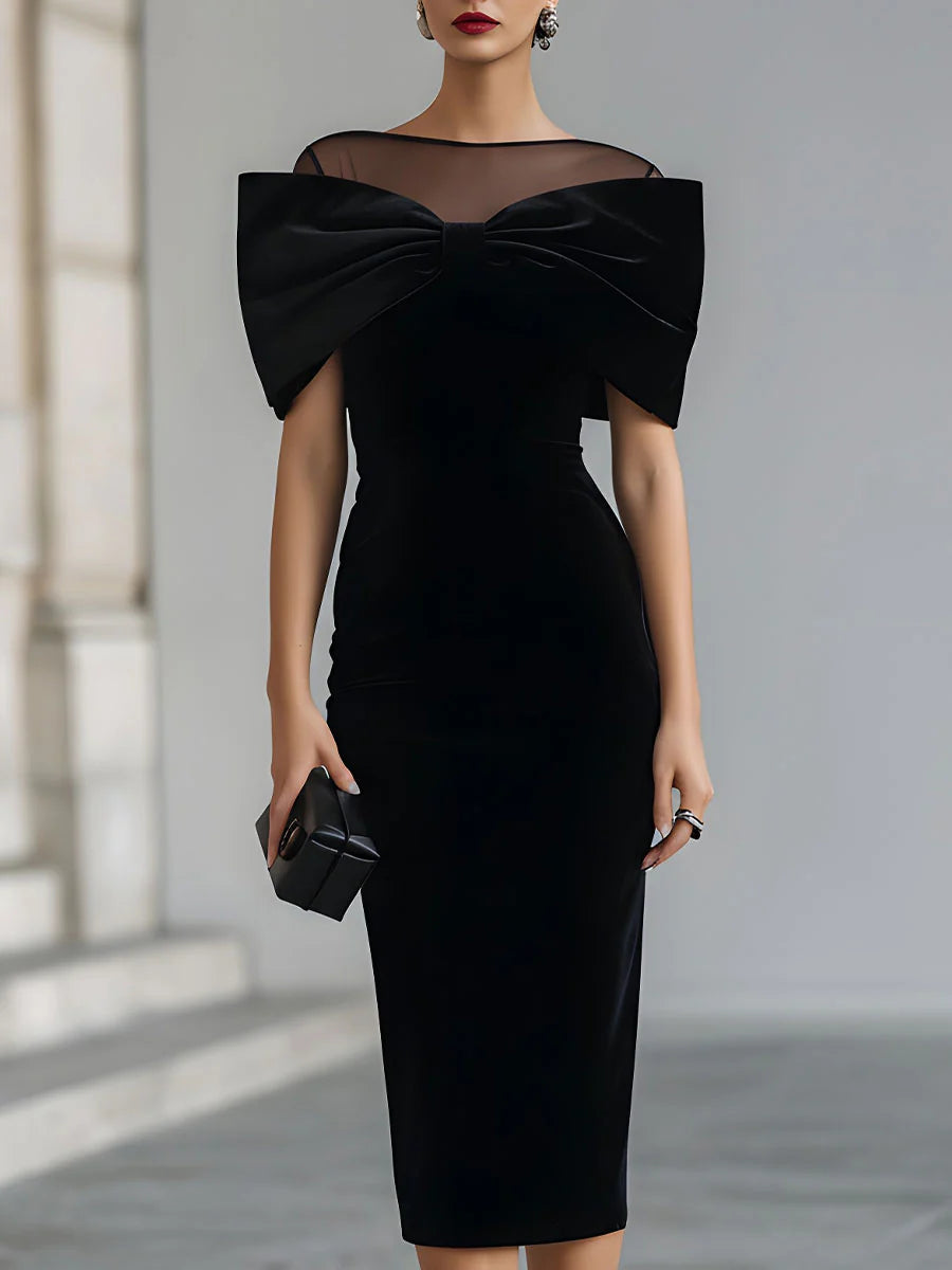 Regina ❘ Dramatische zwarte fluwelen midi-jurk met strik