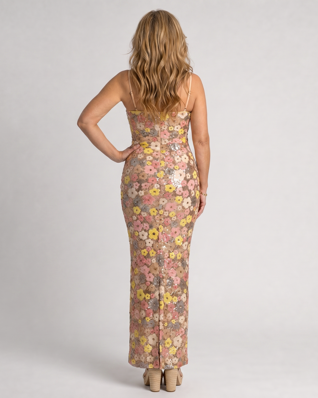 Siqua | Mouwloze bodycon midi-jurk met bloemenprint