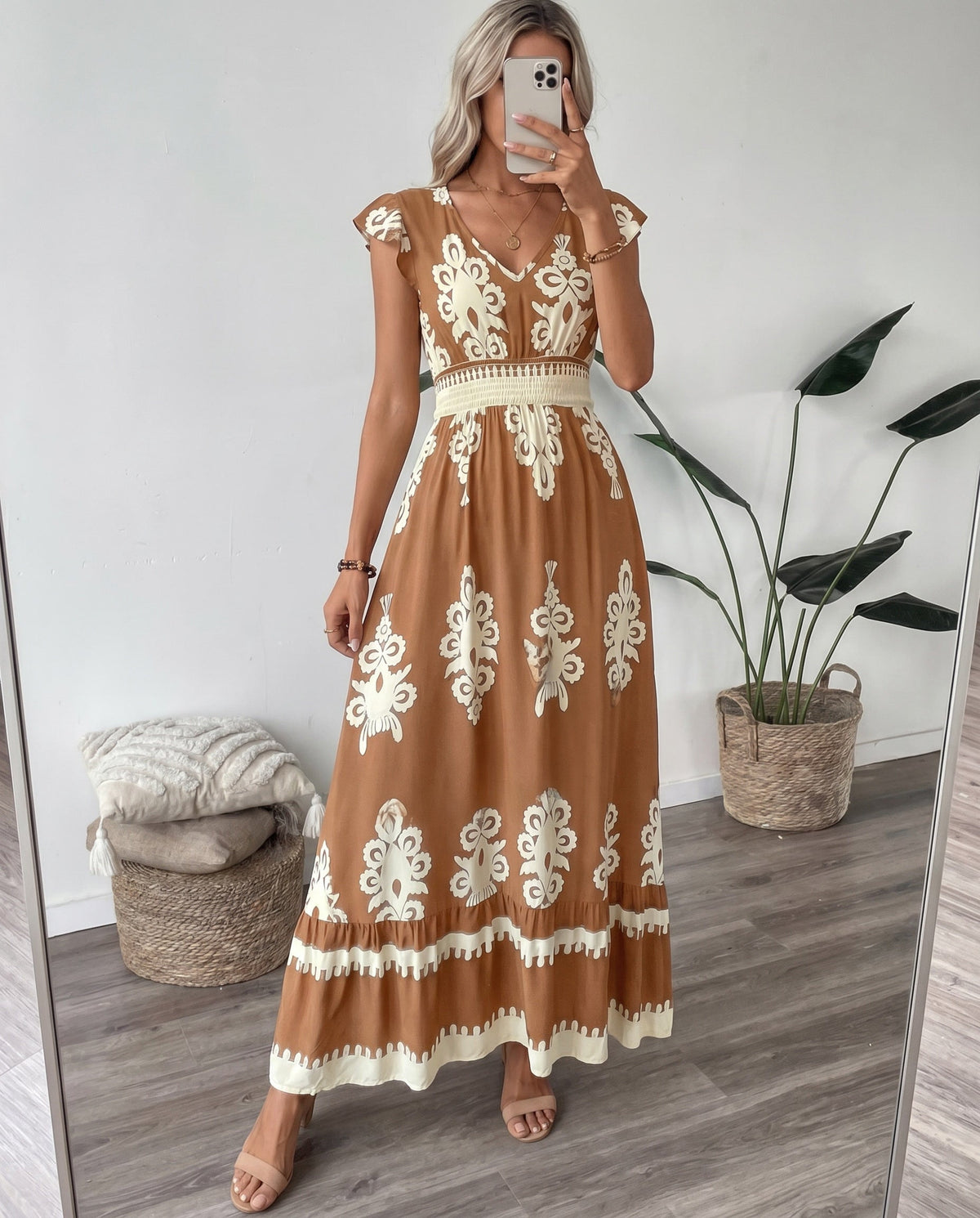 Maxi-jurk met bloemenprint en V-hals