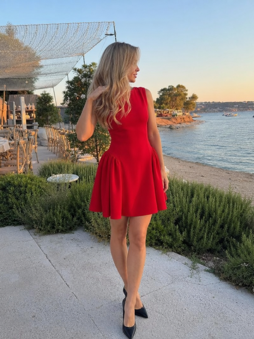 Felicity | Mouwloze mini-jurk met uitlopende rok