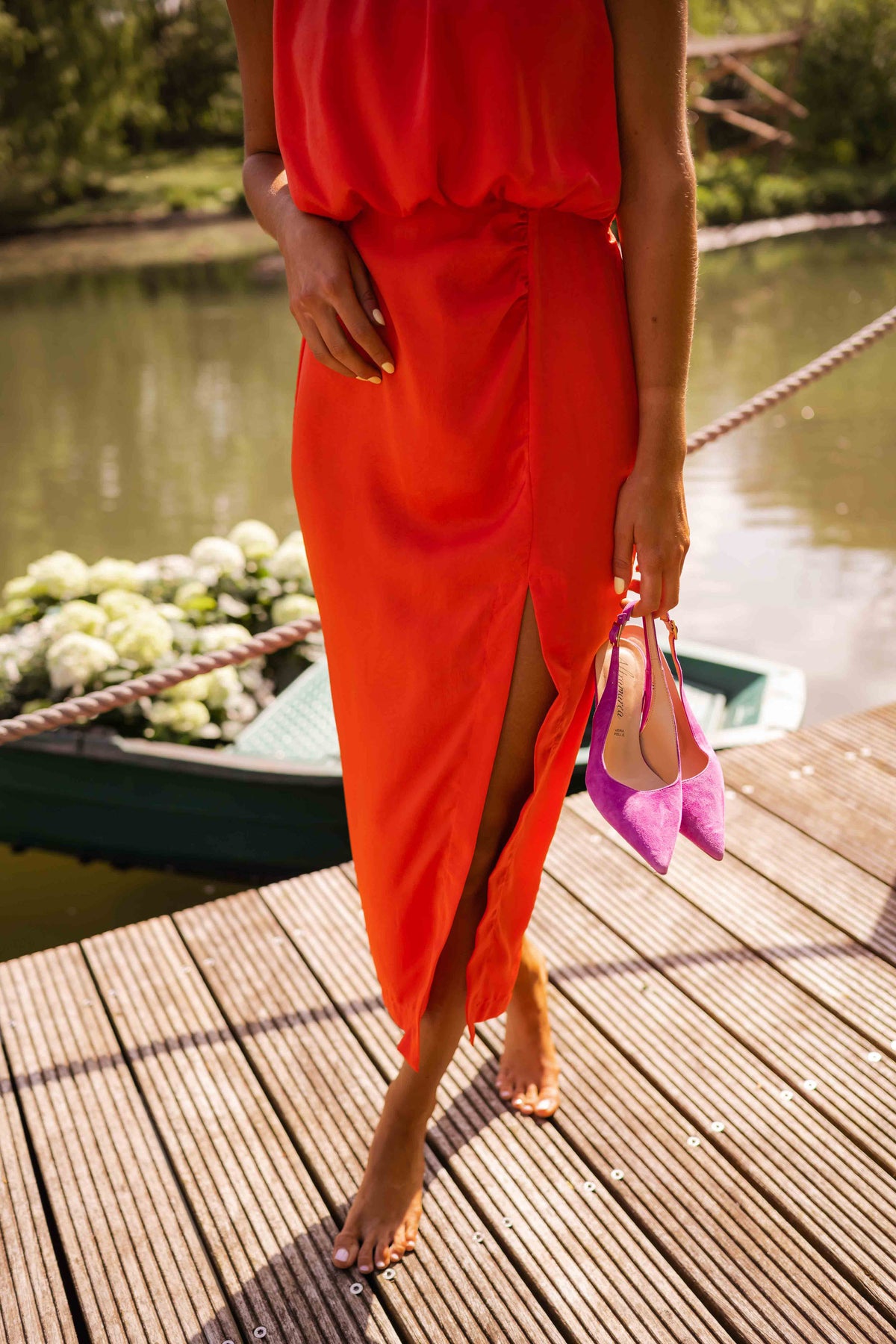 Leonie™ | Mouwloze midi-jurk met hoge hals