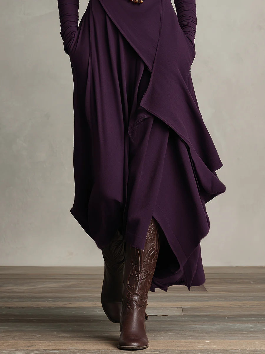 Aurelia · Asymmetrische maxi plissé jurk met hoge kraag