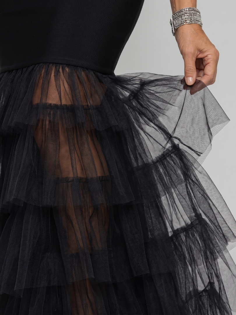 Muget | Mouwloze maxi-jurk met gelaagde zoom