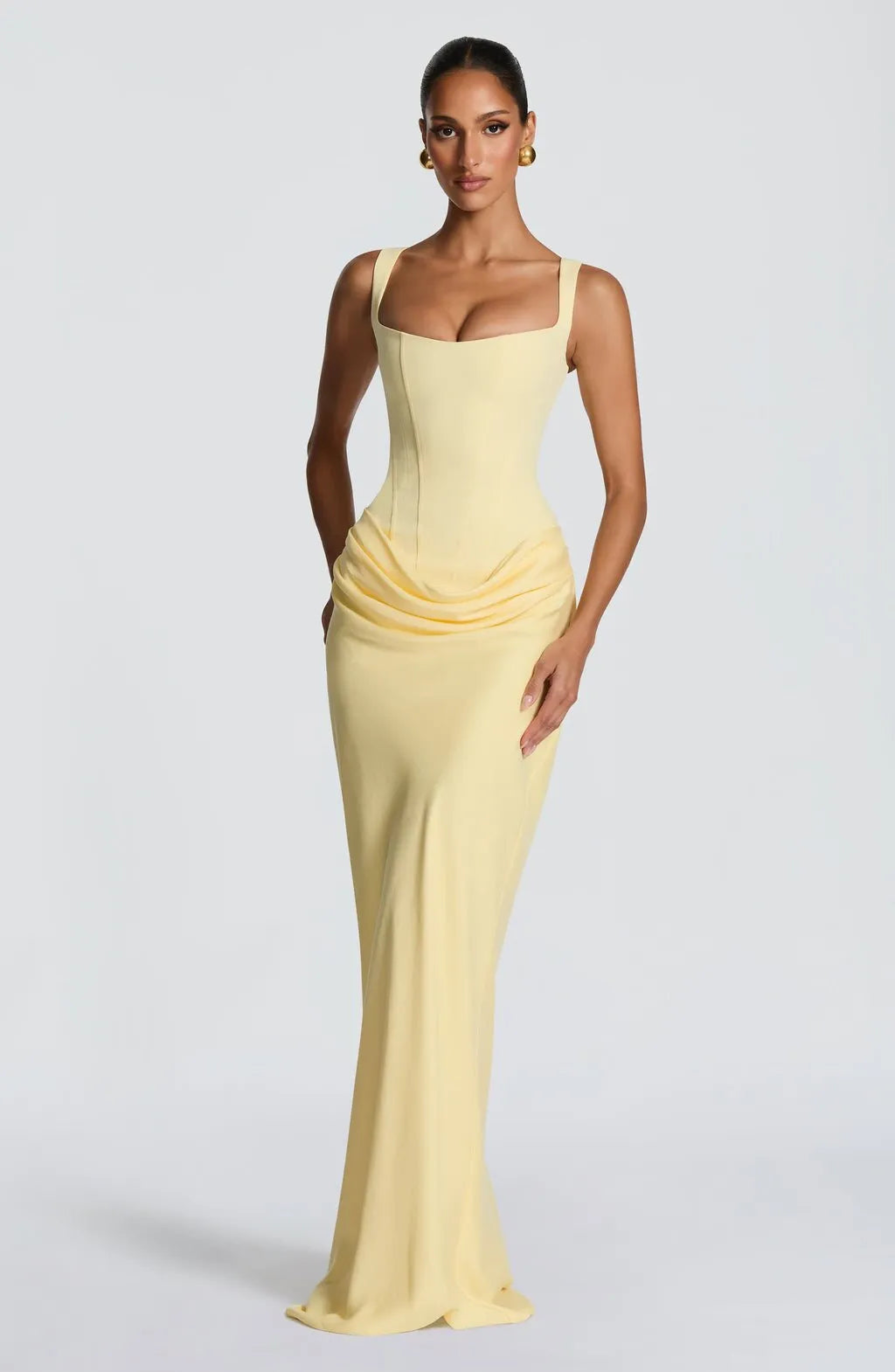 Body Frame | Bodycon midi-jurk met vierkante hals