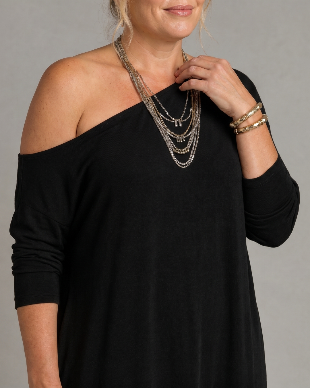 Asterelle | One-shoulder midi-jurk met split