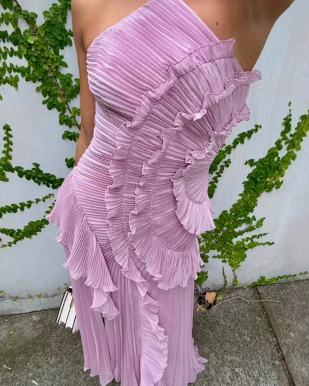 Pleat Night | Maxi-jurk met halternek en open rug