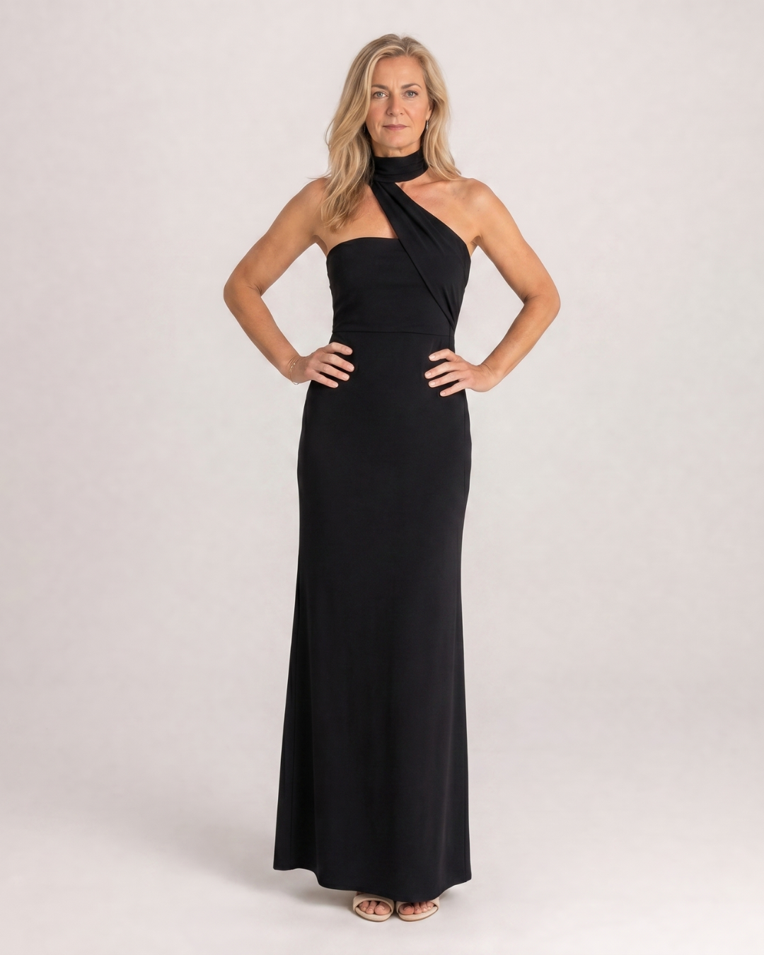 Fijem | One-shoulder halter maxi-jurk met bloemenprint