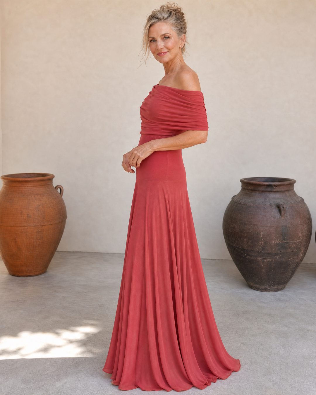 Valerinne | Off-shoulder maxi-jurk met gedrapeerd lijfje