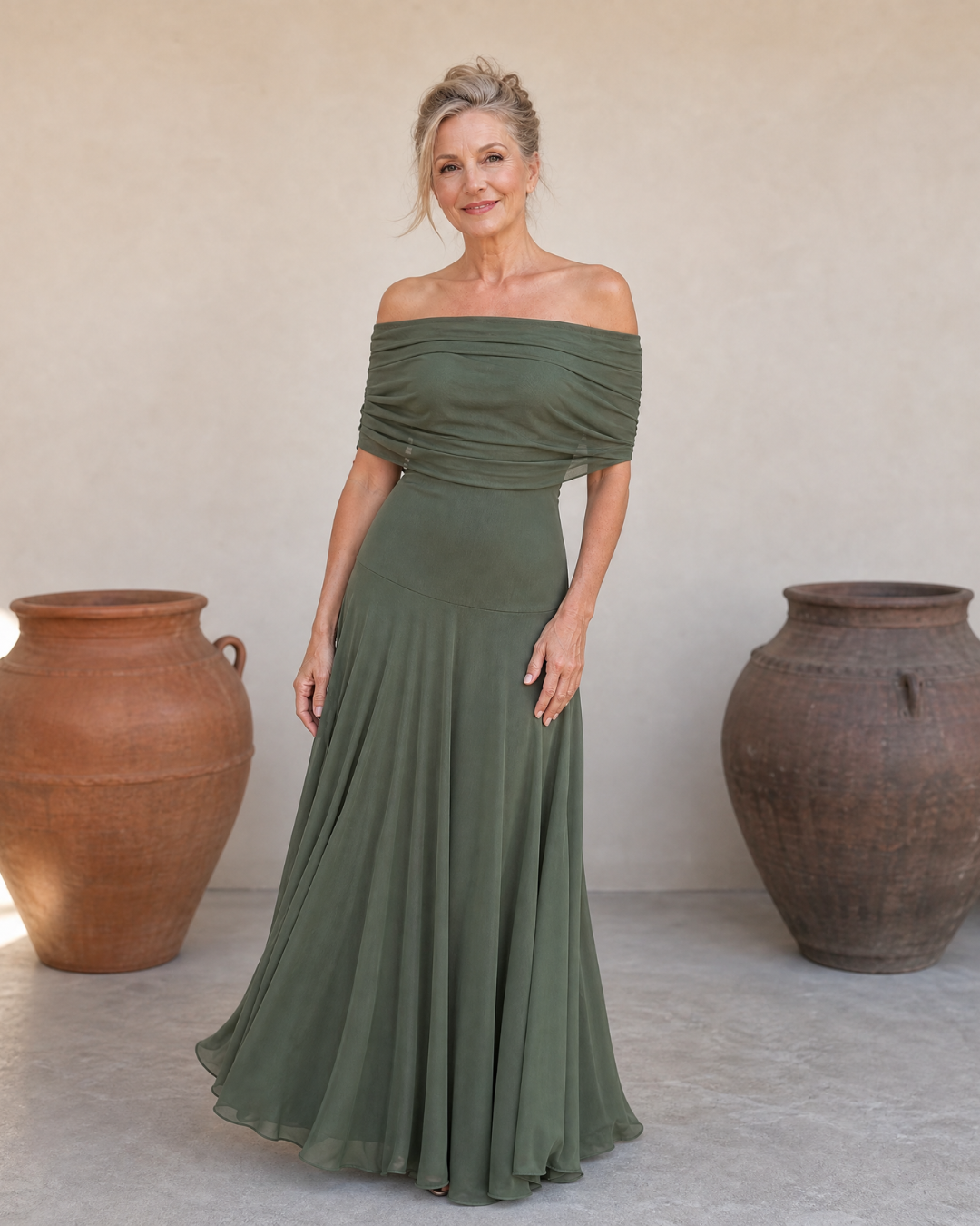 Valerinne | Off-shoulder maxi-jurk met gedrapeerd lijfje