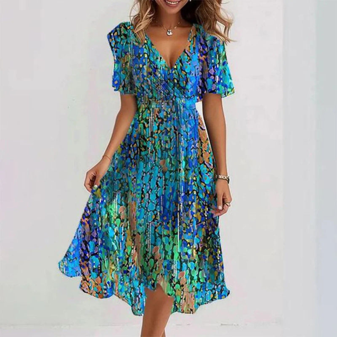 Naomie | Zomerjurk met V-hals en asymmetrische zoom