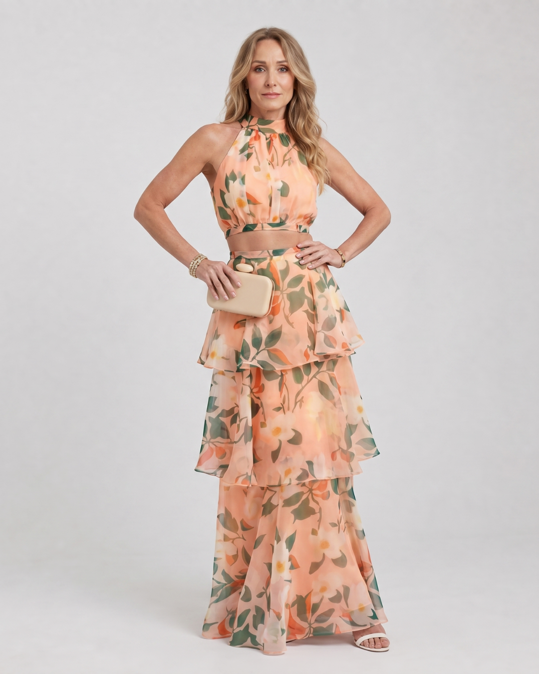 Mique | Halter maxi-jurk met cut-out en laagjes