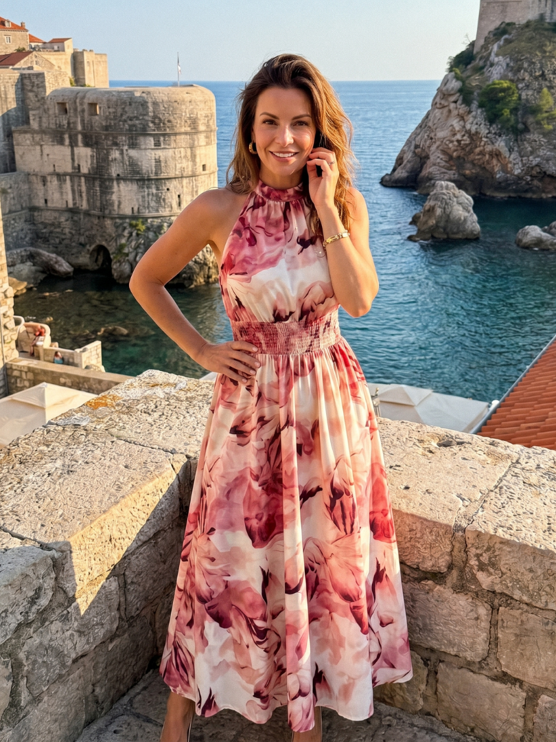 Olivia | Midi-jurk met abstracte print en gerimpelde taille