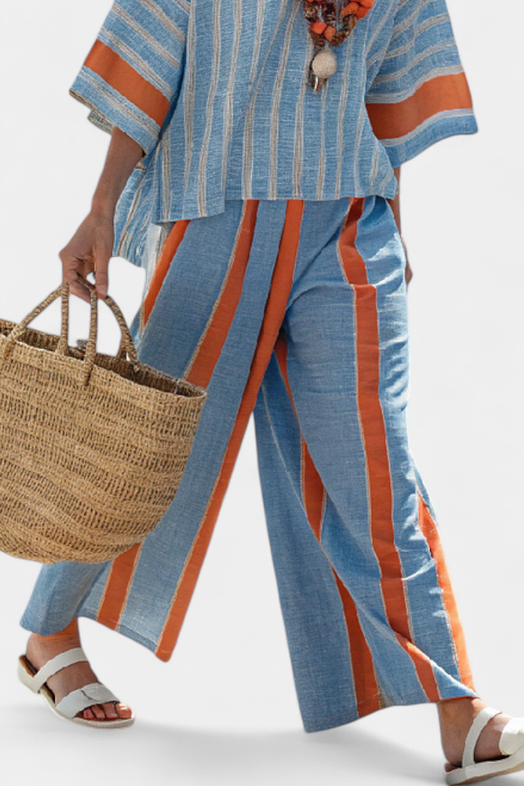 Velmere | Verfijnde gestreepte terracotta top & leren broek